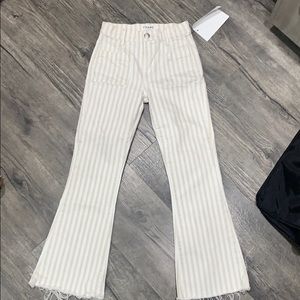 FRAME Crop Mid/High Rise denim. Great Condition